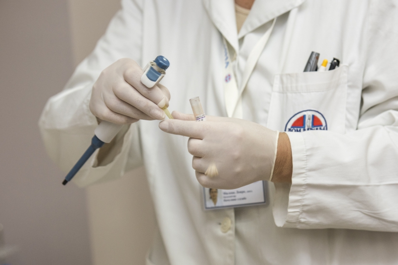 infirmerie-ST ANTONIN-min_person-white-care-medicine-health-laboratory-917211-pxhere.com